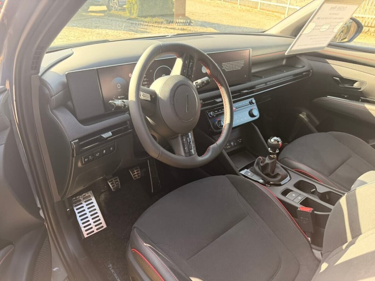 Hyundai Tucson - zdjęcie 5